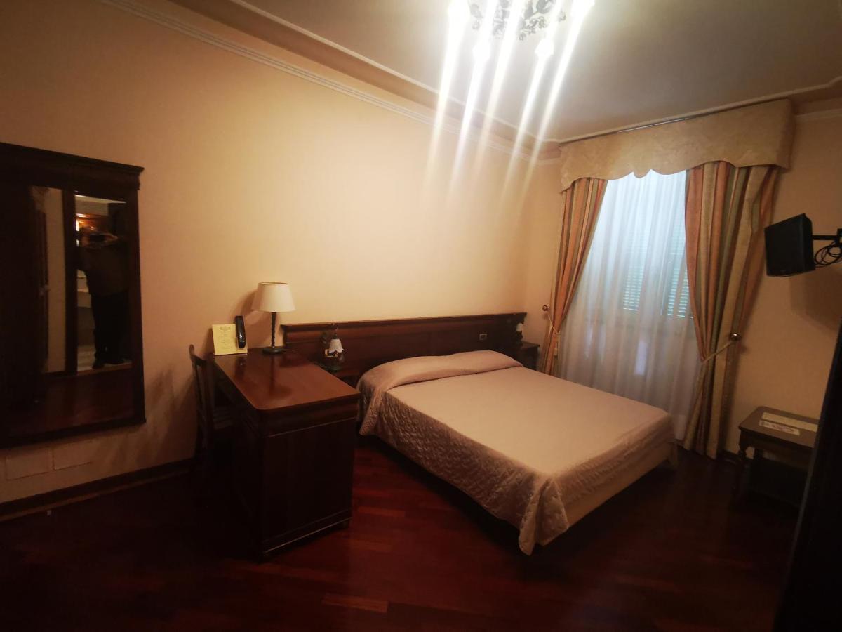 Appignano  Hotel Villa Verdefiore מראה חיצוני תמונה