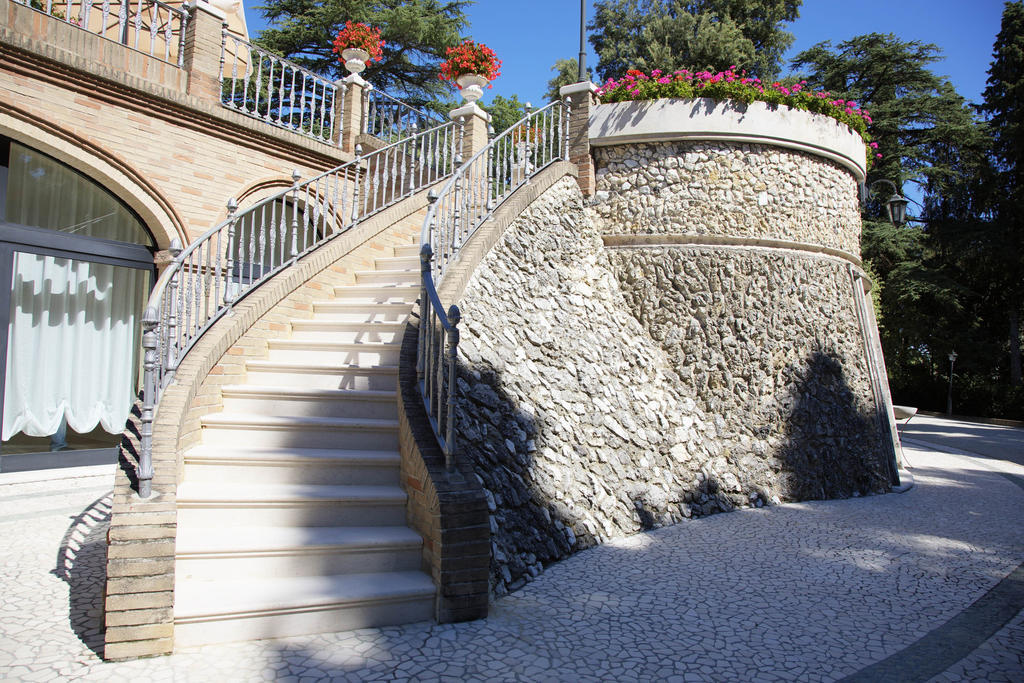 Appignano  Hotel Villa Verdefiore מראה חיצוני תמונה