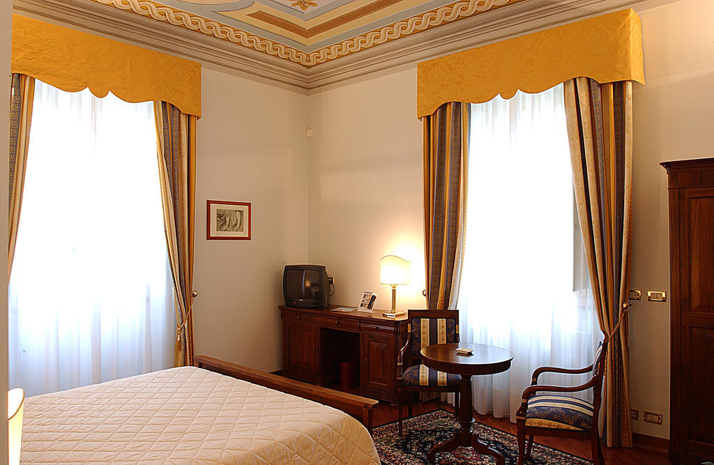 Appignano  Hotel Villa Verdefiore חדר תמונה